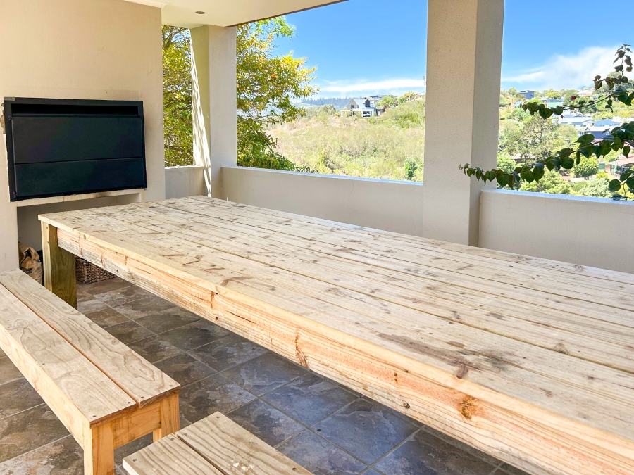 5 Bedroom Property for Sale in Knysna Heights Western Cape